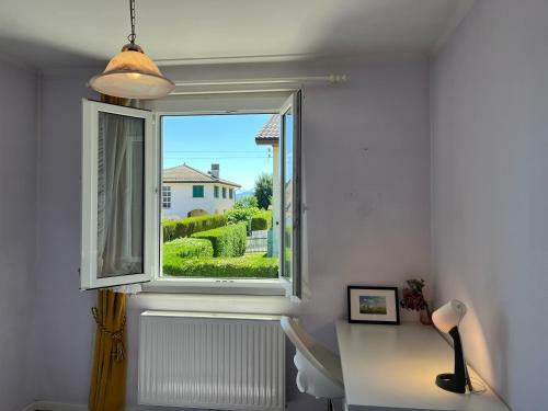 Individual Villa With Free Parking Next To Lausanne