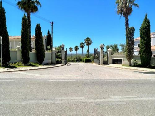 Algarve Amazing Villa With Pool By Homing