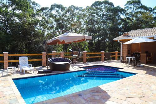 Ch�cara Com Piscina Aquecida Em Condom�nio Fechado