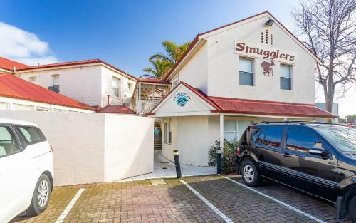 Smugglers Resort-style Apartment No 11