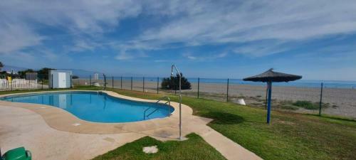 Espaciosa, Tranquila Y Junto A La Playa