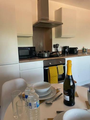 Apt505 1 Bedroom Serviced Apartment - Free Parking