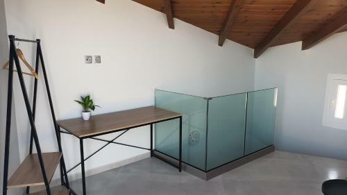 Zefyros Suite , Seafront Retreat !