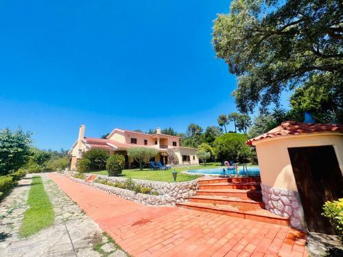 Villa Moradia De Luxo Com Piscina E Jardim