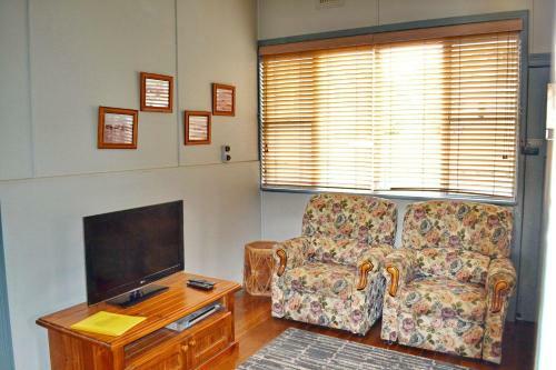 Sunshine Cottage