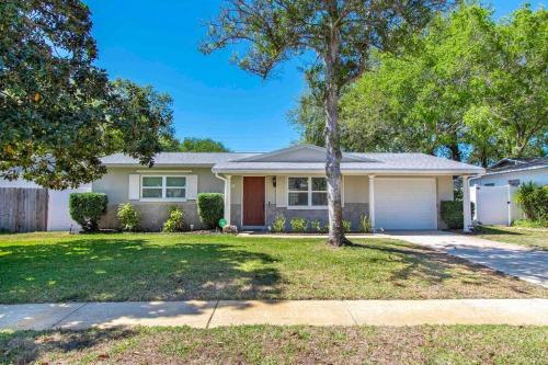 Tropical Escape Close To Top Fl Beaches!