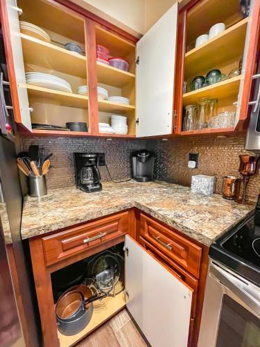 Tropical Escape Close To Top Fl Beaches!