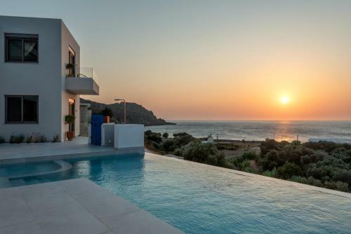 Luxury Villa Oxygen In Sfinari With Sunset Views