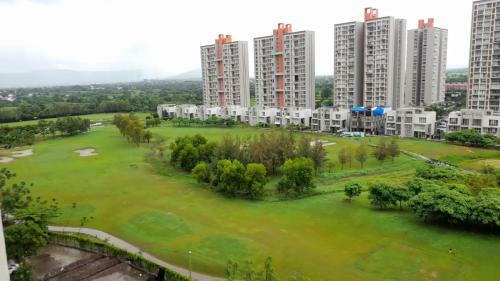 Apartamento AC 3bhk Fully Furnished Flat With Golf View