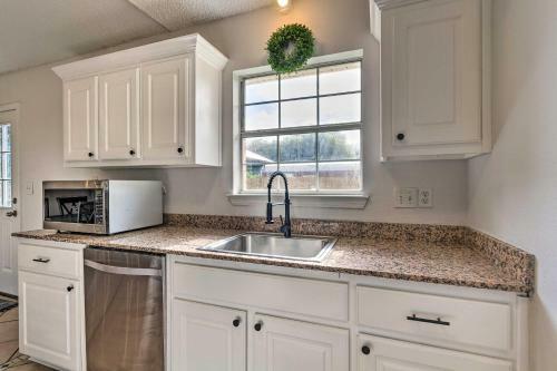 Gulf Breeze Pad With Grill, Mins To Boat Launch