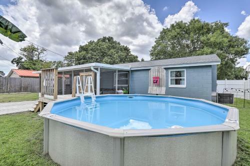 Sunny Pinellas Park Paradise With Private Pool!