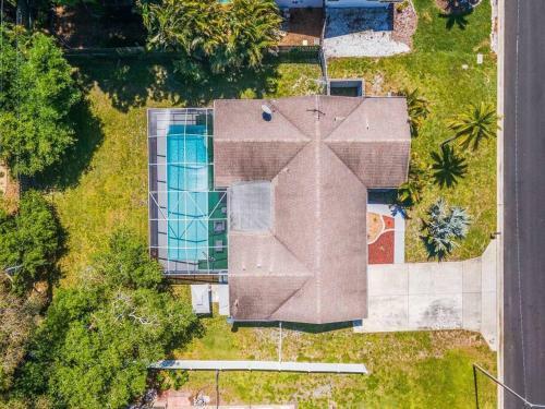 Heated Pool House Only 5 Minutes To Gulf Beaches!