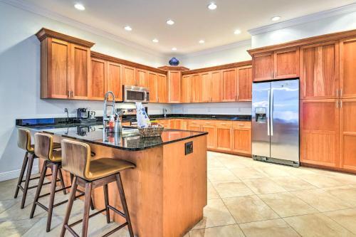 Sunny Sarasota Abode With Yard About 1 Mi To Dtwn!