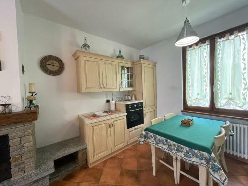 Terraced House With Garden In Dongo - Larihome