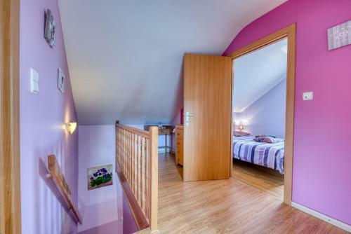G�te A La Violette