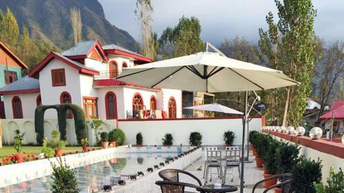 Hotel The Orchid Inn By 29bungalow