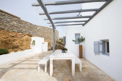 Mykonos Princely Villas - Poolside Luxury Retreats