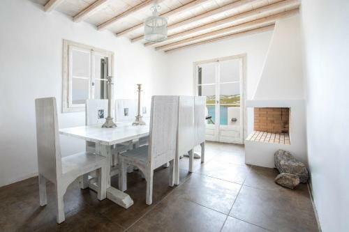 Mykonos Princely Villas - Poolside Luxury Retreats