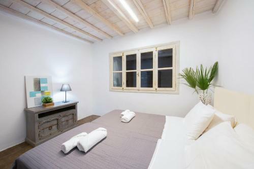 Mykonos Princely Villas - Poolside Luxury Retreats