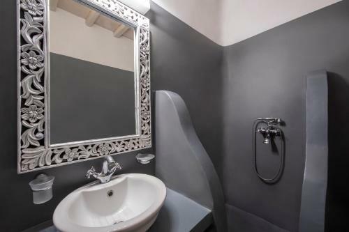 Mykonos Princely Villas - Poolside Luxury Retreats