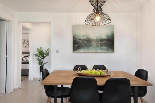 Island Hills Sea View Suite 1