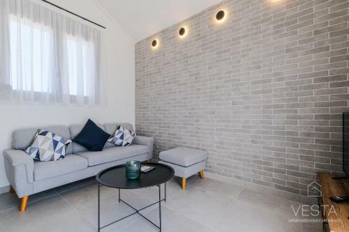 Stone Loft Villa (a) With Private Swimming Pool