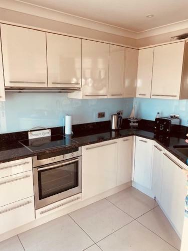 Town House In Prime Beachfront Location. Sea Views