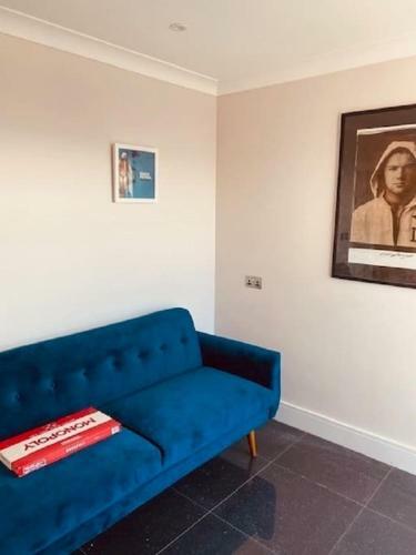Town House In Prime Beachfront Location. Sea Views