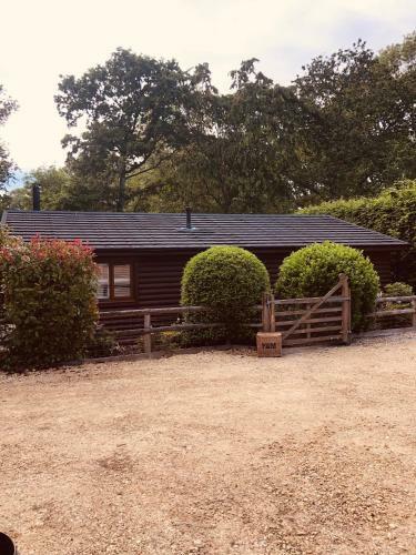 Lodge The Granary Cabin, Near Horsham