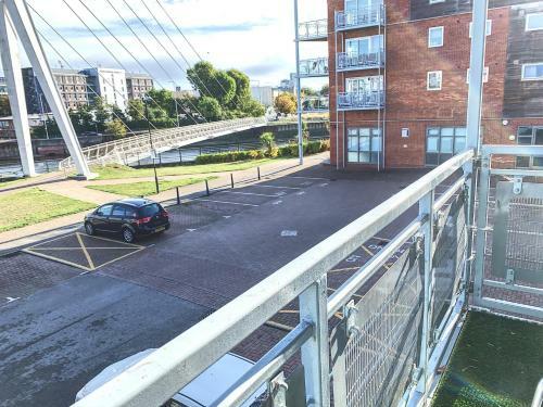 Toothbrush Apartments - 2 Bed Nr Train Station