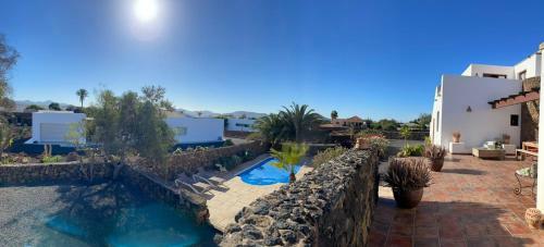 Beautiful Villa With Private Pool In Lajares