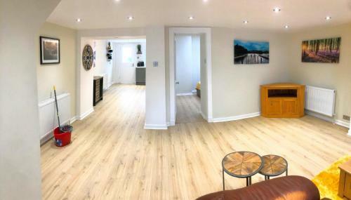 Tomnahurich Street House - 5 Pax
