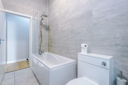 Stylish 2-bed Apartment - City Centre