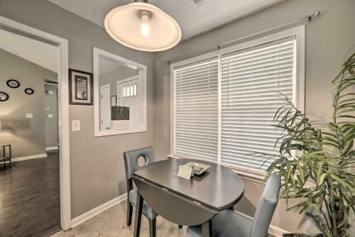 Charming Clarksville Home With Yard And Fire Pit!