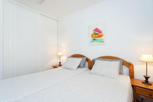 Apartamento Close To Playa Las Vistas With Pool And Parking