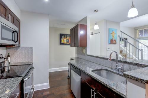 Apartamento 2-story Designer Theme 2br Apt Near The Inner Harbor