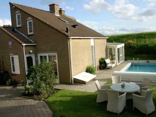 Holiday Home De Babbelaar Retranchement