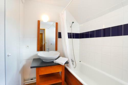 Aparthotel R�sidence N�m�a Le Hameau De Balestas