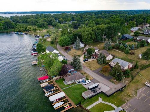 Peaceful Cass Lake 3br Vacation Home + Game Room