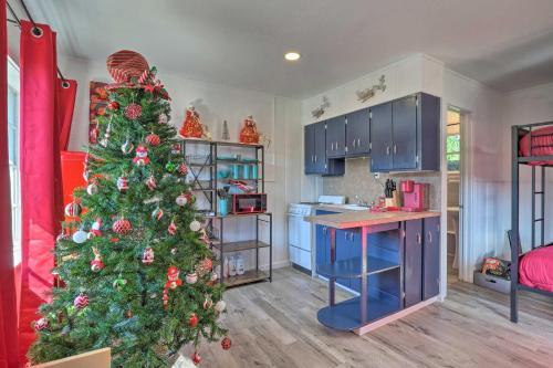 Apartamento Themed Rockaway Beach Studio With Lake View!