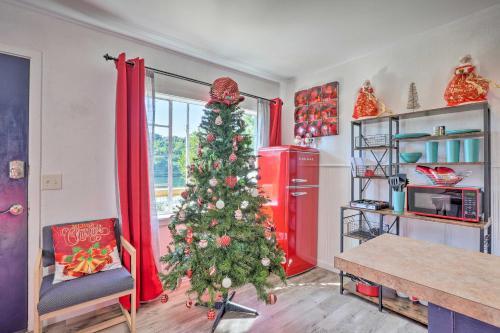 Apartamento Themed Rockaway Beach Studio With Lake View!