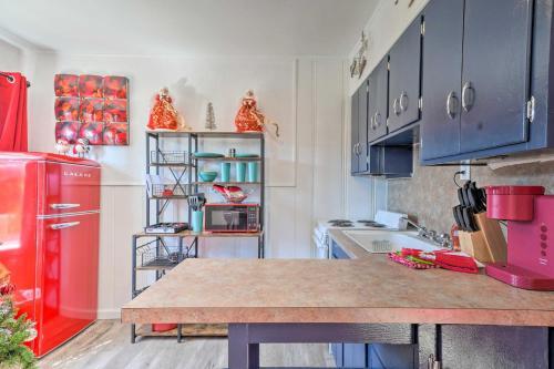 Apartamento Themed Rockaway Beach Studio With Lake View!