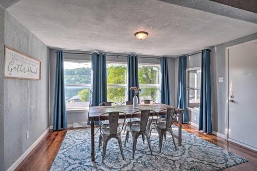 Lakeside Cottage With Patio About 11 Mi To Branson!