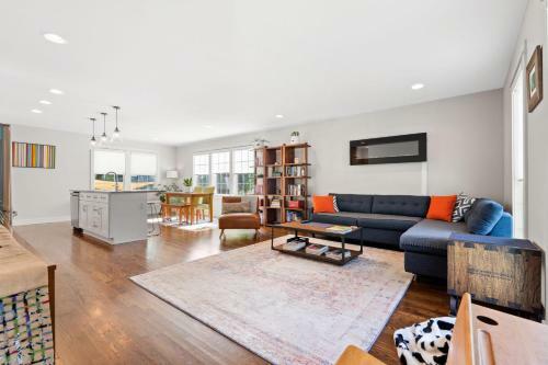 Light-filled Open Plan Home In Waldo