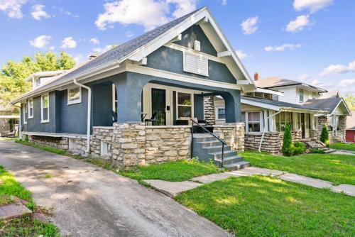 Beautiful Historic Full Home 10 Minutes From Everything