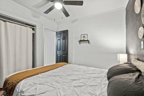 Beautiful Historic Full Home 10 Minutes From Everything
