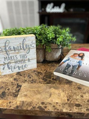 Apartamento New Listing! Hills & Valleys