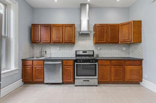 Comforts Cheerful 3 Bedroom In St Louis