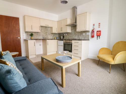 The Dukes Apartments, Flat 5