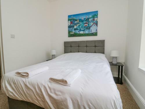 The Dukes Apartments, Flat 4